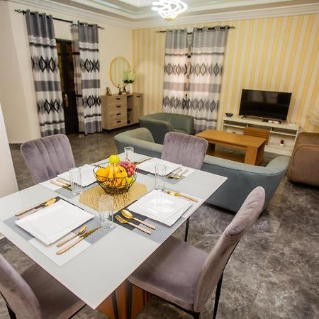 Repavi Lodge ยาอุนเด ภายนอก รูปภาพ