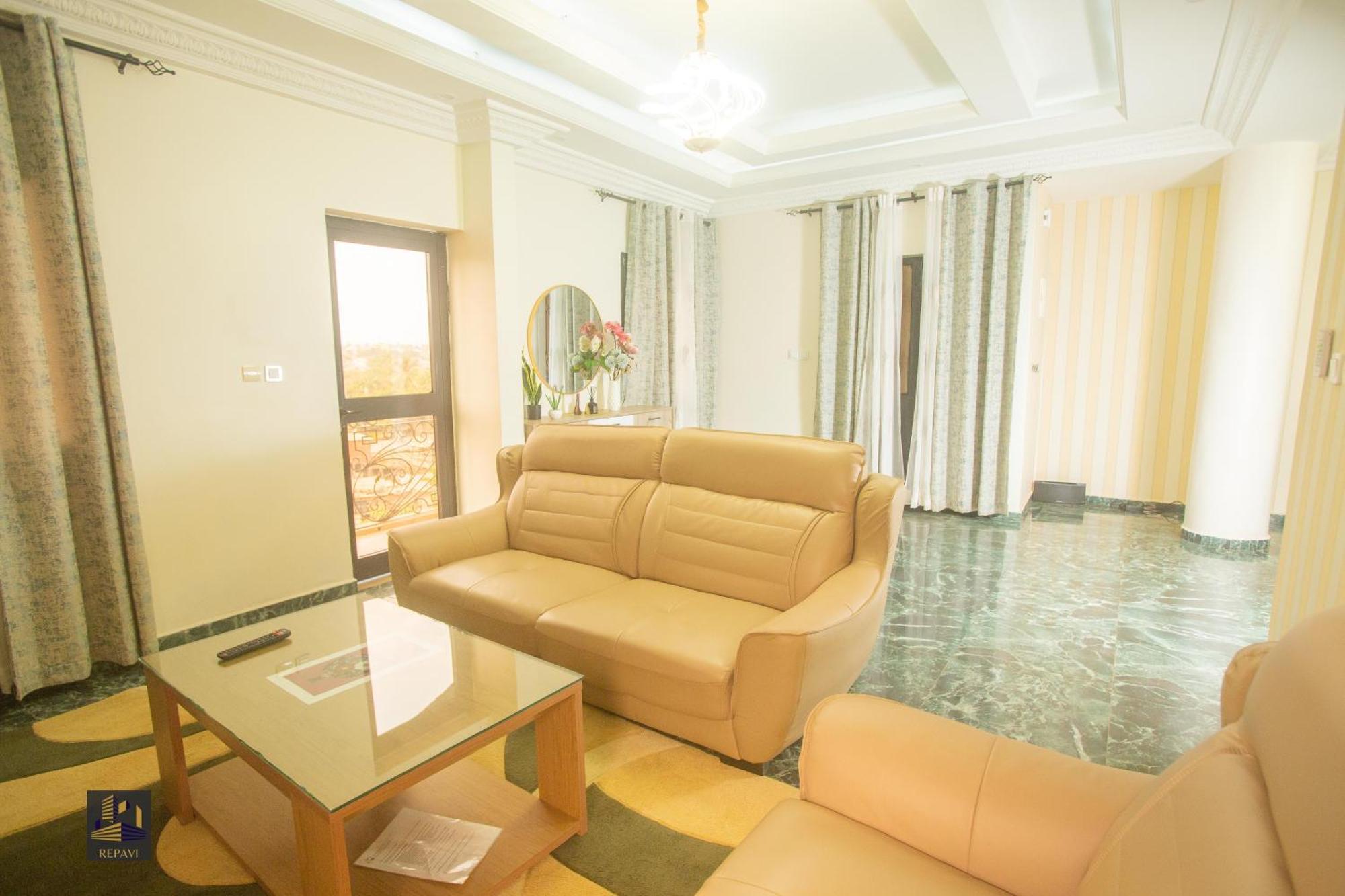 Repavi Lodge ยาอุนเด ภายนอก รูปภาพ