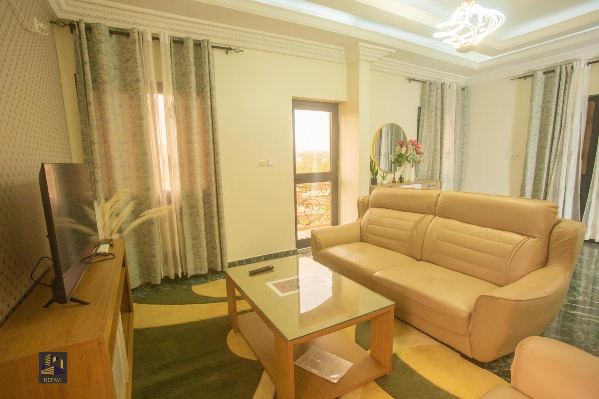 Repavi Lodge ยาอุนเด ภายนอก รูปภาพ