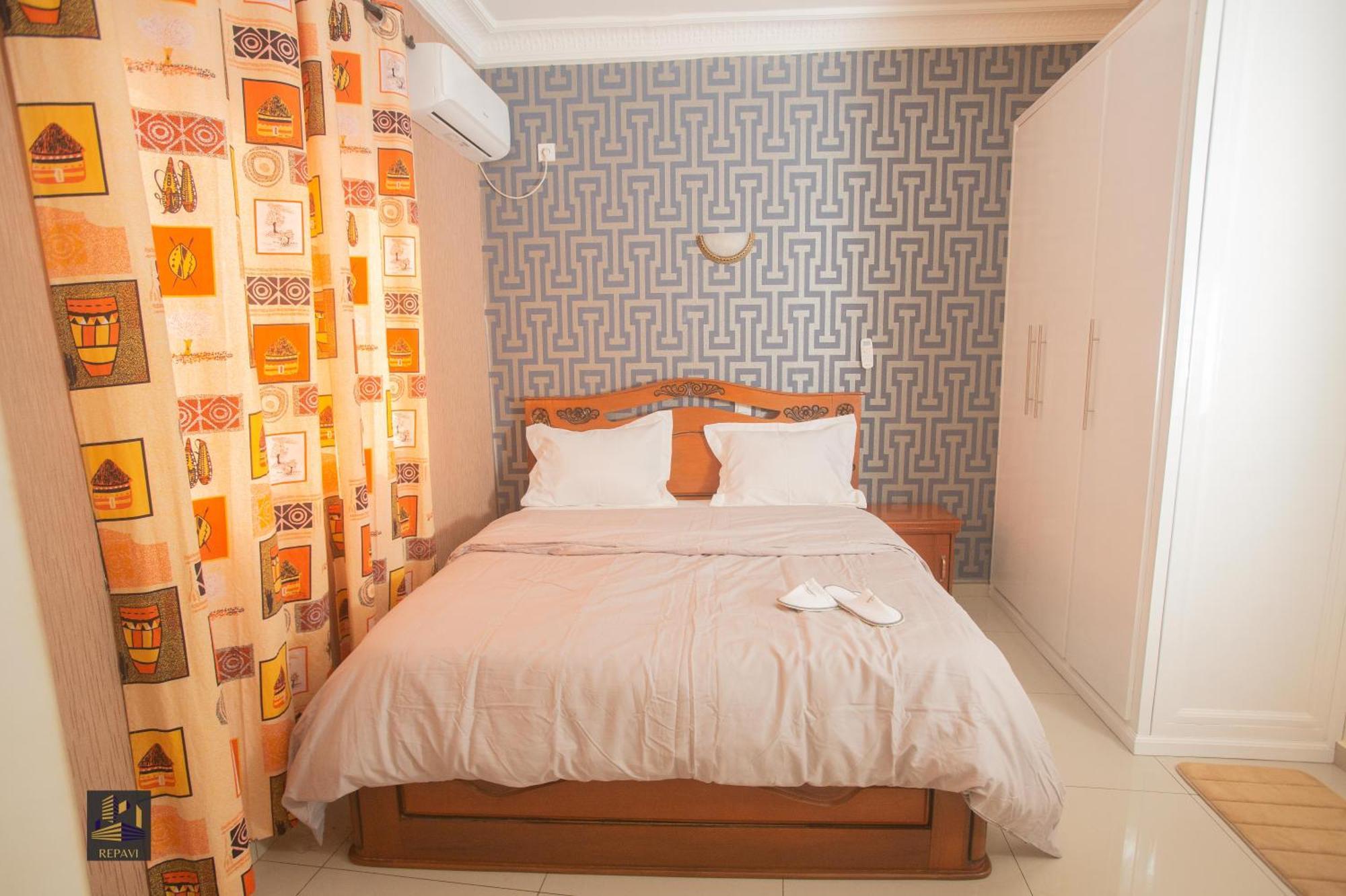 Repavi Lodge ยาอุนเด ภายนอก รูปภาพ
