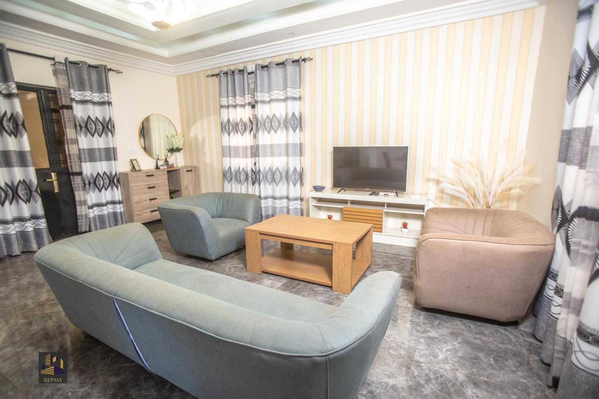 Repavi Lodge ยาอุนเด ภายนอก รูปภาพ