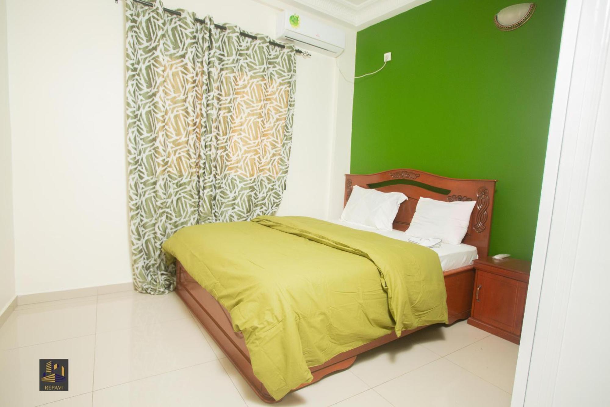 Repavi Lodge ยาอุนเด ภายนอก รูปภาพ